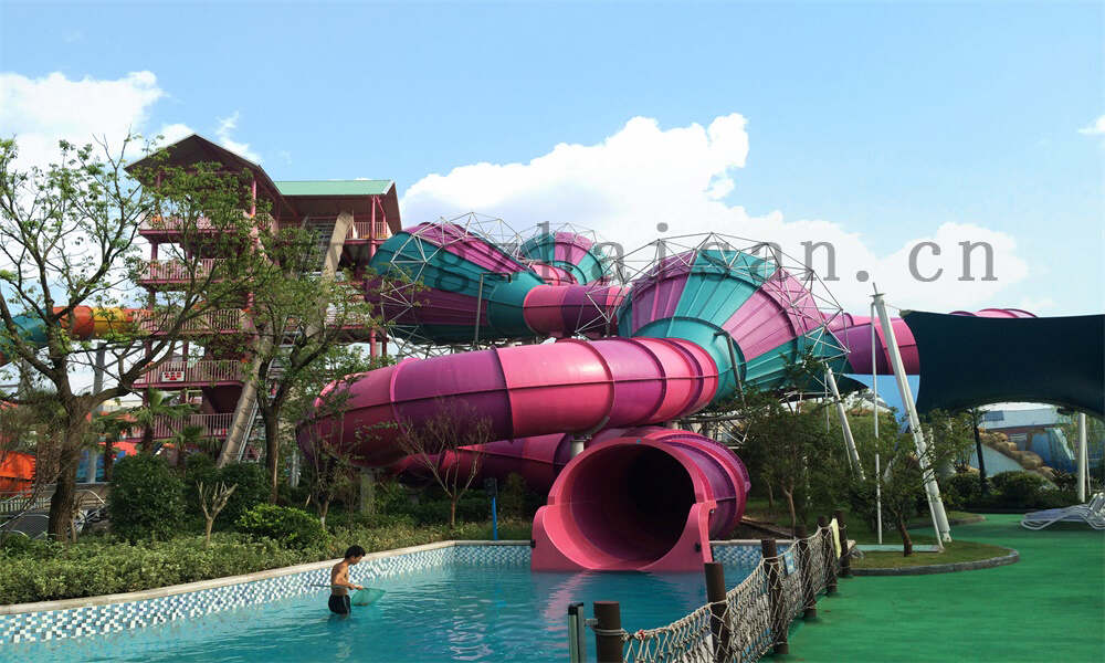 引领水上乐园设备行业,共创美好未来