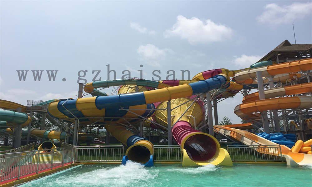 水上乐园大揭秘:畅玩惊险刺激的游乐设施