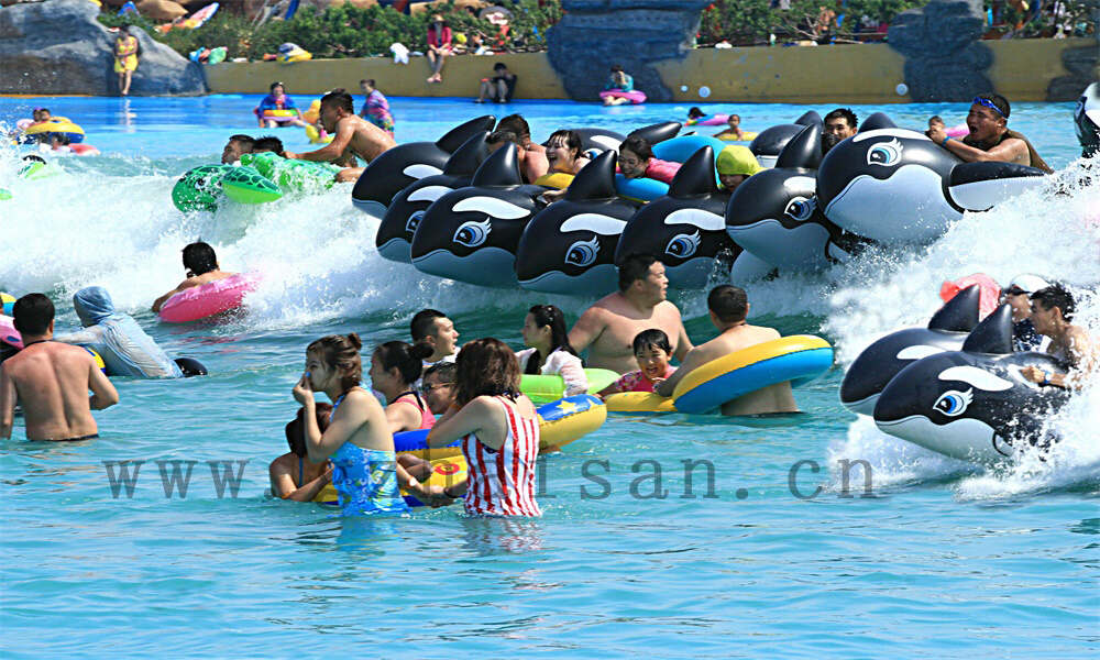 水上乐园设计的水滑梯和水上飞机如何提供刺激体验?